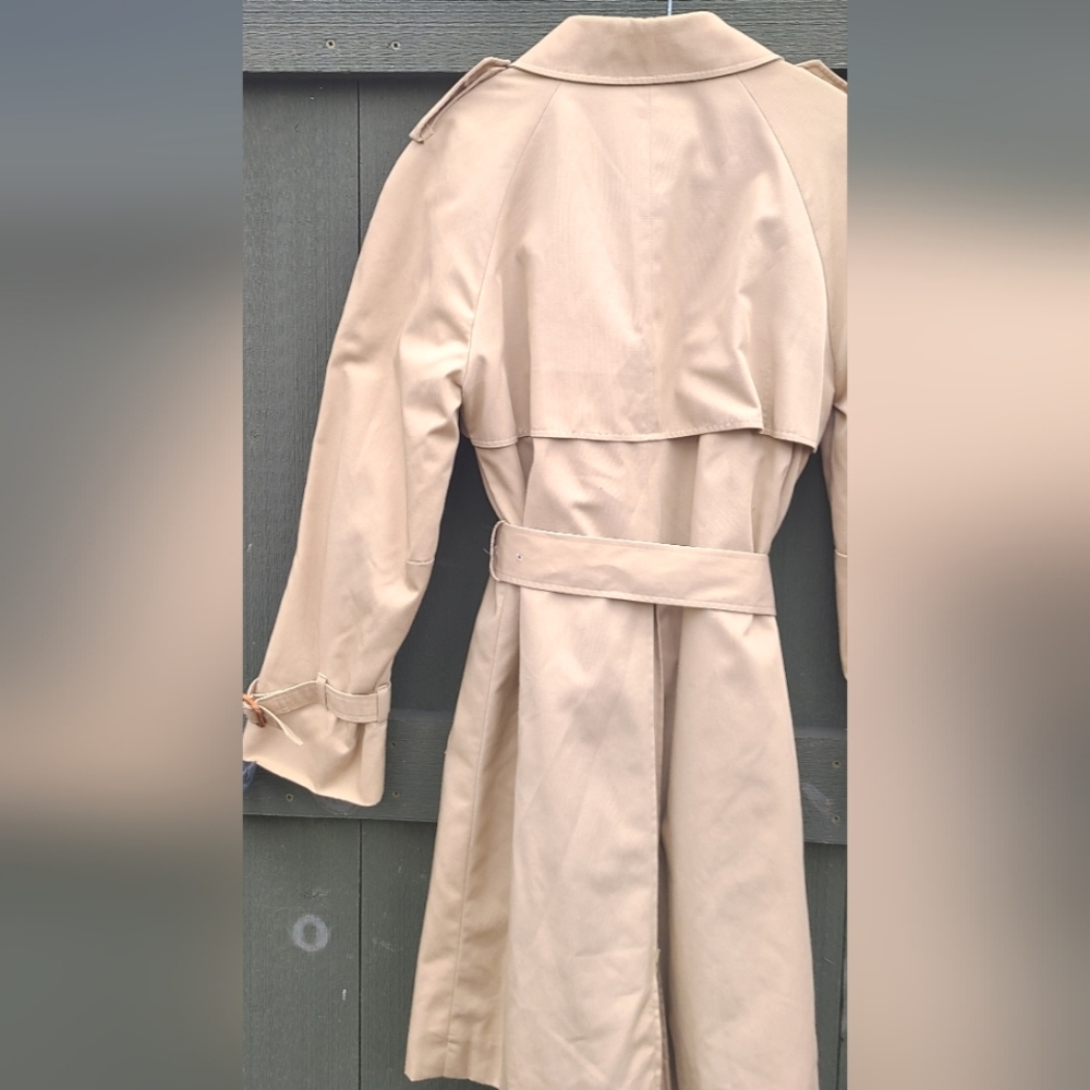 Vintage Aquascutum Trench freshly drycleaned - Picture 5 of 15